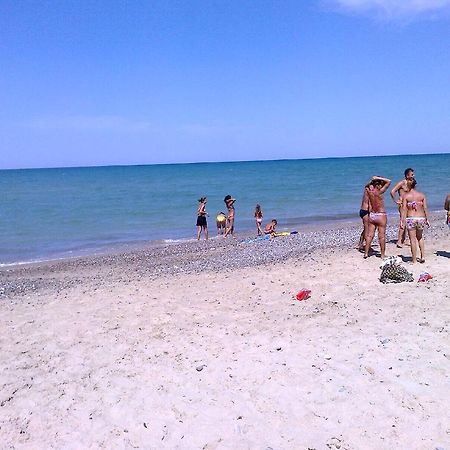 Casa Vacanze Roccella Beach Campofelice Di Roccella Exterior photo